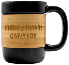 kubek-czarny-z-bambusowa-opaska-twoje-logo-napis-gadzet-firmowy-5-szt