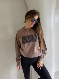 dekatyzowana-bluza-byme-koronka-ciemny-bez