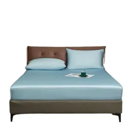 przescieradlo-z-gumka-180x200-cm-jasnoniebieskie