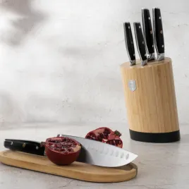 zestaw-5-nozy-w-stojaku-bambusowym-berlingerhaus-matte-black-collection