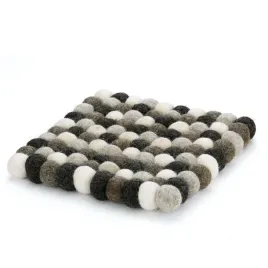 podkladka-pod-gorace-naczynia-21-x-21-cm-owcza-welna-szara