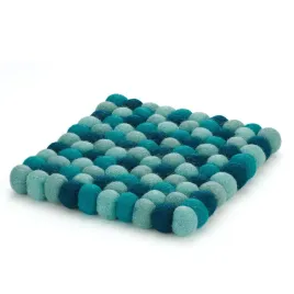 podkladka-pod-gorace-naczynia-21-x-21-cm-owcza-welna-niebieska