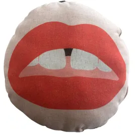 poduszka-dekoracyjna-really-nice-tings-usta-ozdobna-okragla-40-cm