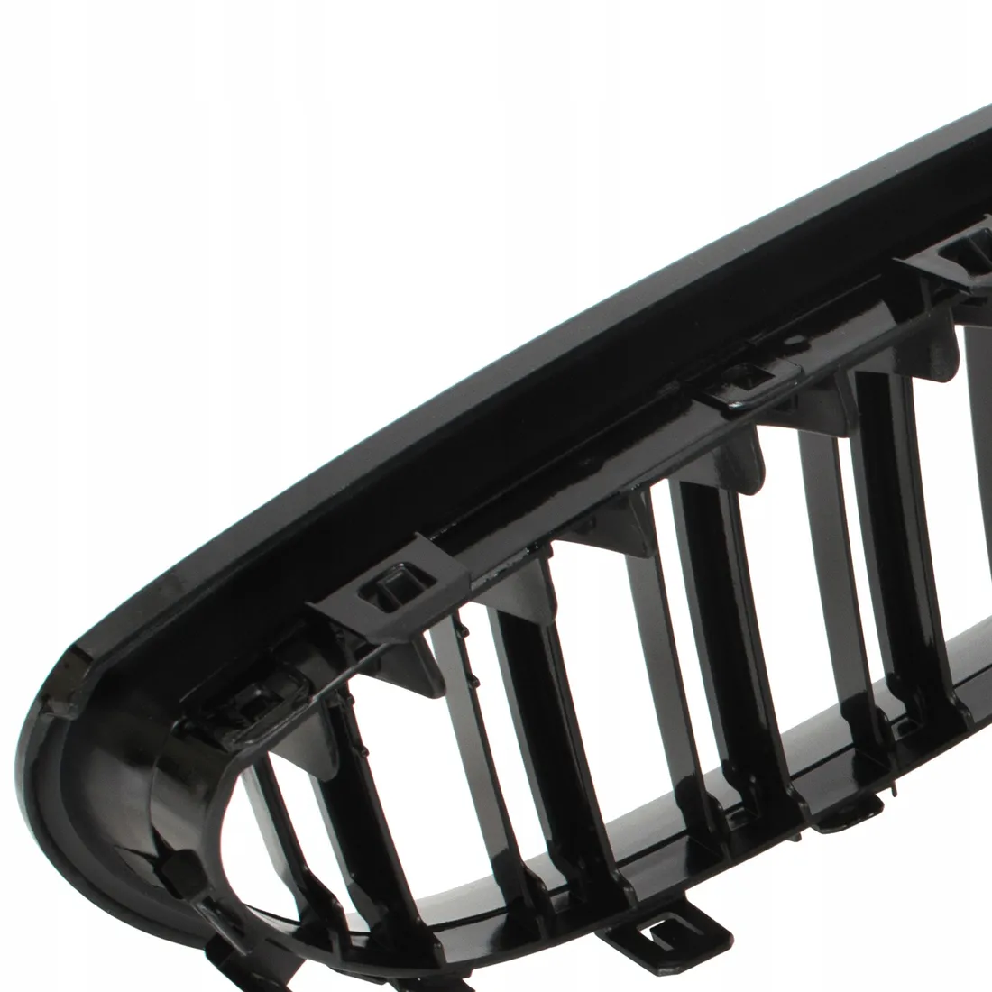 atrapa-nerki-grill-kratka-do-bmw-5-e60-e61-m5-style