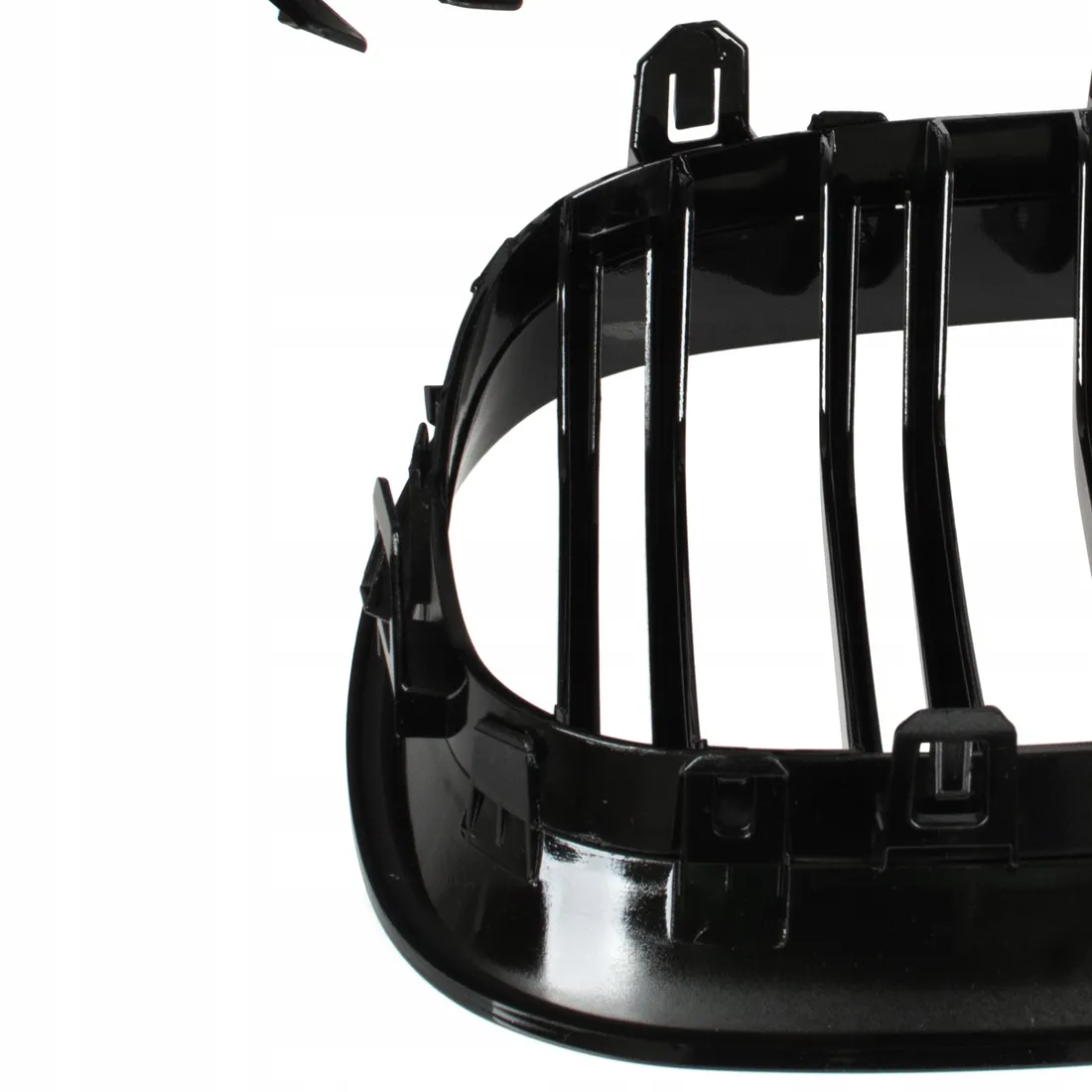 atrapa-nerki-grill-kratka-do-bmw-5-e60-e61-m5-style