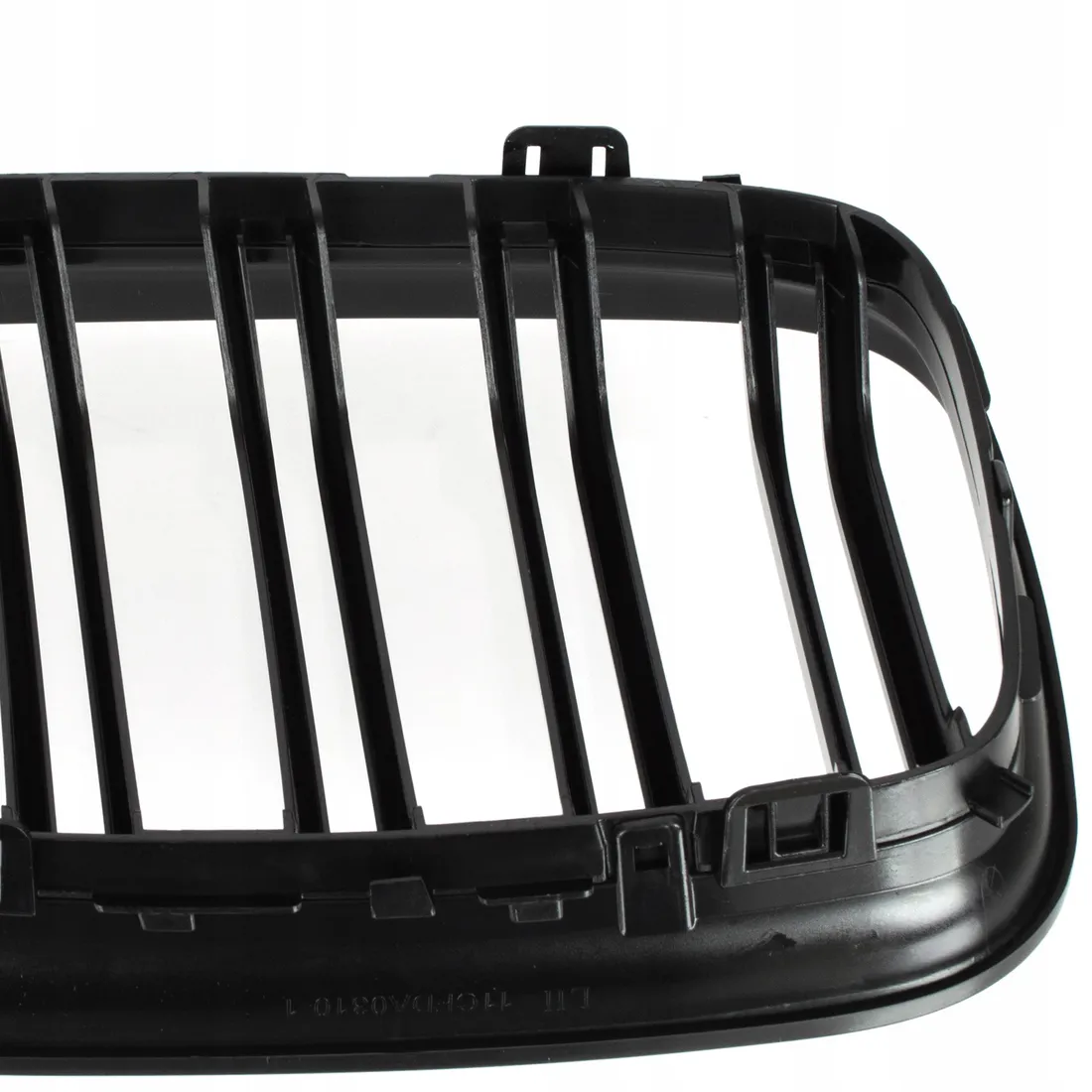 dlaauta-da-21148-a-glossy-atrapa-grill-nerki-producent-czesci-dlaauta