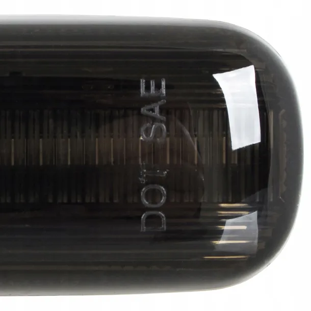 dynamiczne-kierunkowskazy-led-audi-a3-a4-a6-a8-tt-waga-z-opakowaniem-0-21-kg