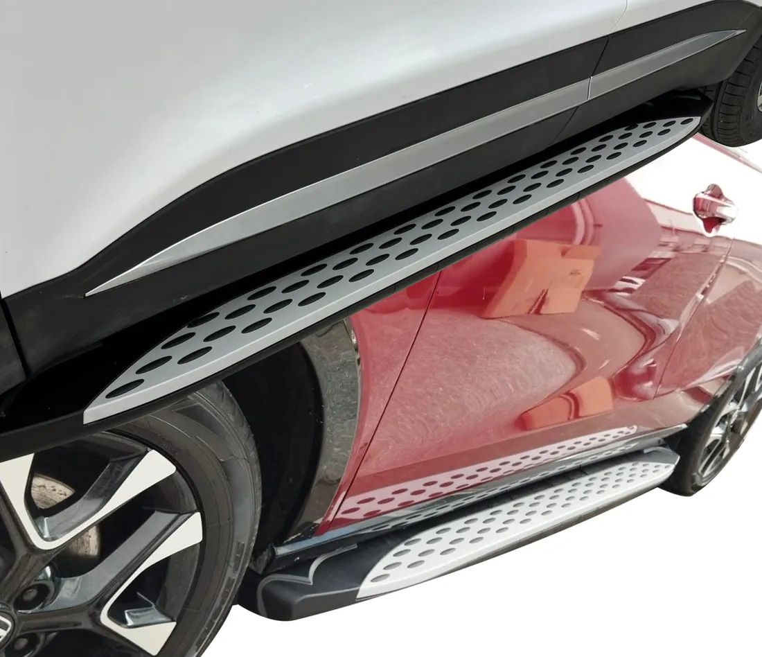 dacia-duster-2024-orurowanie-stopnie-boki-ladne-progi