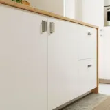 drzwi-biale-30x80-cm-ikea-veddinge-kolor-mebla-bialy