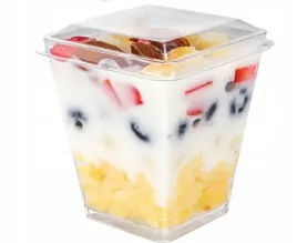 kwadratowe-pojemniki-na-deserki-wieczko-200ml-50sz