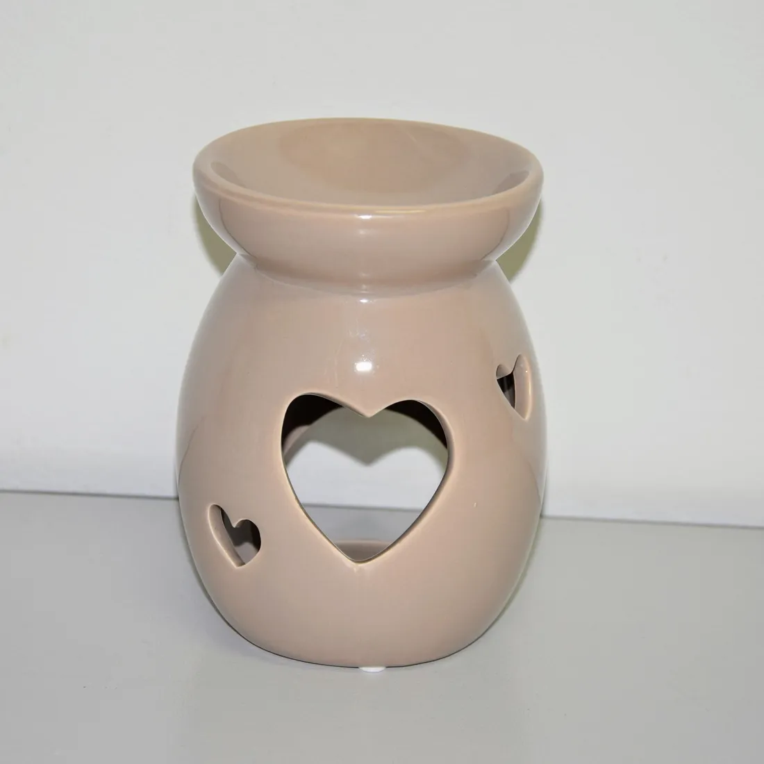 kominek-ceramiczny-z-sercem