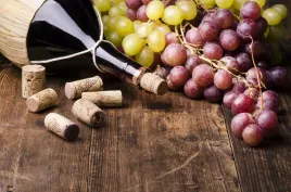 fototapeta-kuchenna-winogrono-wino-korki-395x280