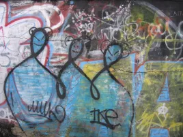 fototapeta-rysunek-spray-graffiti-mur-395x280
