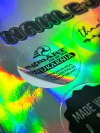 naklejki-samoprzylepne-holograficzne-holo-z-twoim-logo-grafika-100szt-8cm