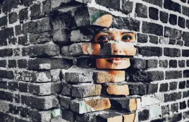 fototapety-na-wymiar-cegla-dziura-w-scianie-kamien