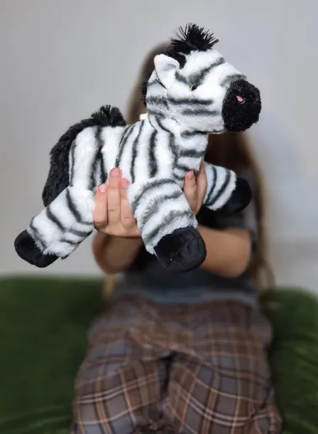 maskotka-pluszowa-zebra-28-cm-pluszak-przytulanka-zoo-dla-dzieci-dziecka-marka-integral