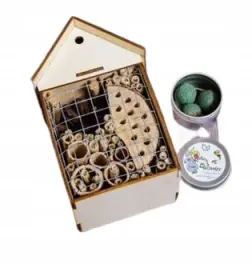 zestaw-ekologiczny-domek-dla-owadow-dyi-bomby-kwietne-miododajne