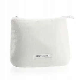 betlewski-biala-kosmetyczka-futrzana-damska-fluffy