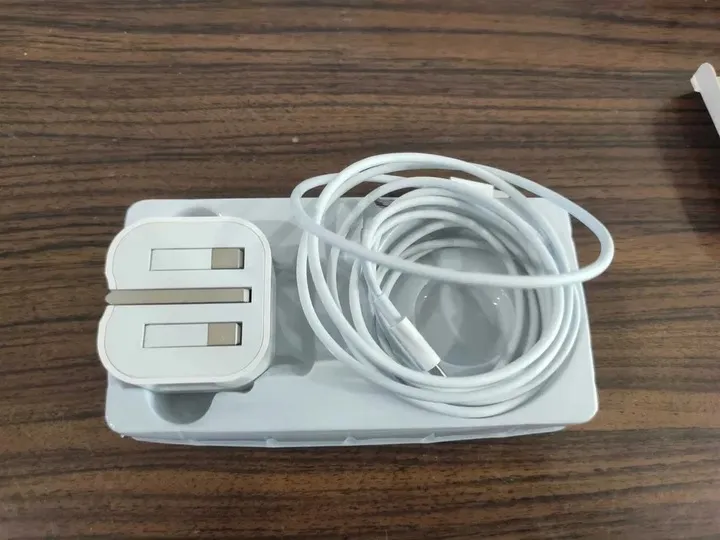 szybka-ladowarka-usb-c-20w-produkt-wprowadzony-do-obrotu-na-terenie-ue-przed-13-12-2024-tak