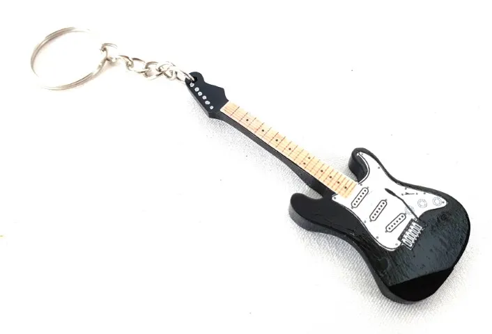 breloczek-gitara-elektryczna-czarna