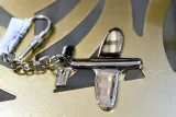 breloczek-samolot-material-dominujacy-metal