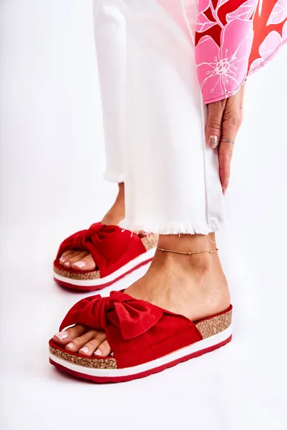 klapki-na-platformie-czerwone-so-comfy-material-wkladki-skora-ekologiczna