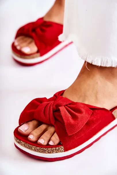 klapki-na-platformie-czerwone-so-comfy-zapiecie-wsuwane