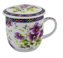 kubek-z-porcelany-z-sitkiem-i-pokrywka-kwiatki-fioletowe