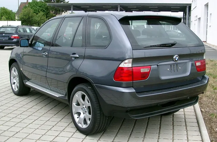 hak-holowniczy-bmw-x5-e53-od-2000-2007-stan-nowy-wiazka-w-zestawie-brak