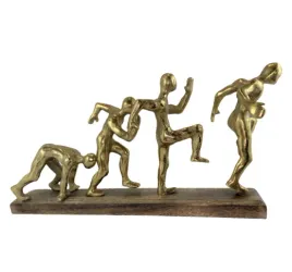 figurka-sportowca-biegacza-zloto-drewno-40x6x195