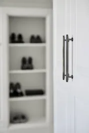 uchwyt-meblowy-villa-192-mm-czarny-nikiel
