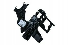 mocowanie-reflektora-audi-a4-10-le-vag-8k0805607b