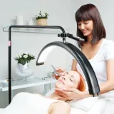 lampa-kosmetyczna-moon-luk-do-przedluzania-rzes-led-bezcieniowa-stojaca-stan-nowy