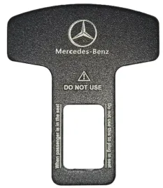 zaslepka-wtyczka-klamra-do-pasa-pasow-z-logo-mercedes