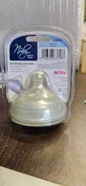 pojemnik-na-smoczek-nuby