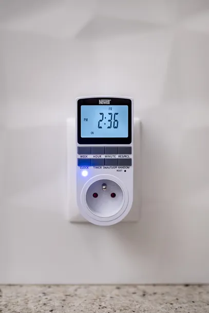timer-wylacznik-wlacznik-czasowy-programator-10-roznych-programow-newell-model-programator-czasowy-newell-2-0
