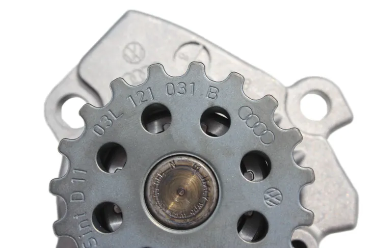 pompa-wody-vw-16tdi-20tdi-stan-nowy-waga-z-opakowaniem-0-86-kg