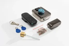 smart-zamek-do-drzwi-tuya