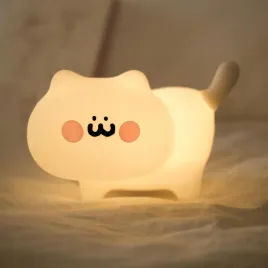 lampka-nocna-usb-sciemniana-dotykiem-do-pokoju-ksztalt-kotek-bialy