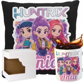 zestaw-poduszka-kubek-demon-hunters-huntrix-kpop-anime-prezent-dziecka-imie