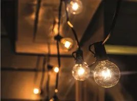 zewnetrzny-lancuch-dekoracyjny-20led-girlanda-20m-czarny-ip44-ciepla-biel