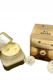 krem-nawilzajacy-do-twarzy-luxelux-wielozadaniowy-30-spf-dzien-i-noc-50-ml