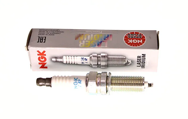 ngk-swieca-zaplonowa-mitsubishi-eclipse-15-17-producent-czesci-ngk