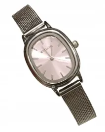 elegancki-zegarek-damski-stalowa-bransoleta-srebrny-minimalistyczny-styl