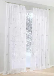 b-p-c-firana-biala-w-szare-wplatki-sniegu-haftowane-145x145cm-1