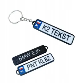 dwustronny-brelok-do-kluczy-tablica-rejestracyjna-personalizowany-gadzet