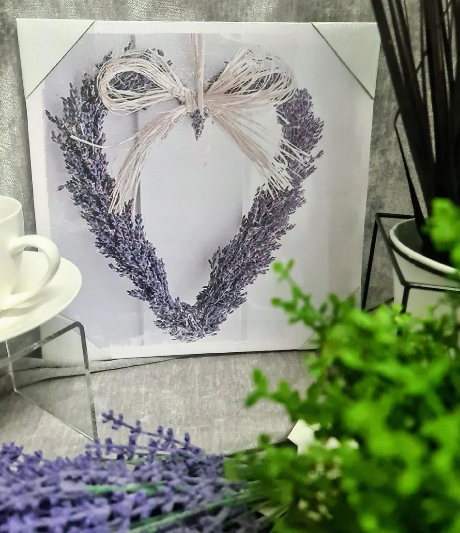 obraz-na-plotnie-lawendowe-serce-28x28x15cm