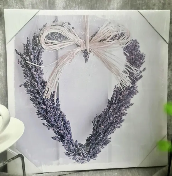 obraz-na-plotnie-lawendowe-serce-28x28x15cm-wysokosc-produktu-28-cm