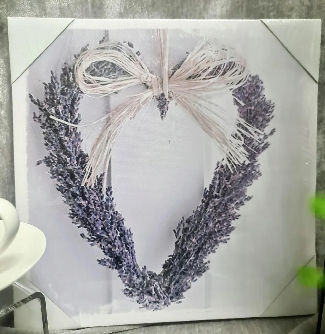 obraz-na-plotnie-lawendowe-serce-28x28x15cm