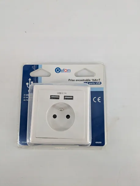 gniazdo-elektryczne-usb-scienne-gefom-bialy-typ-gniazda-gniazdo